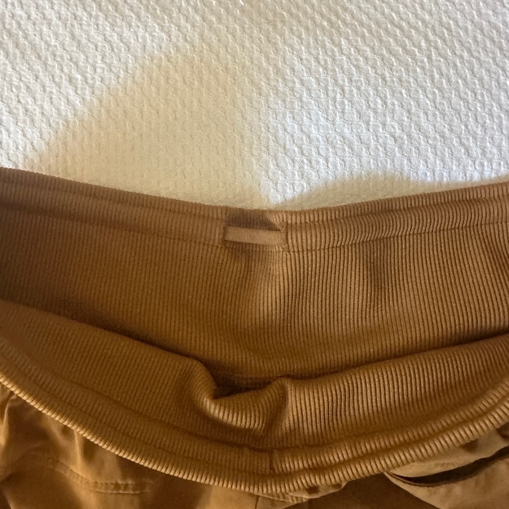 Target (In Motion) Women's Tan Shorts - Picture 4 of 4